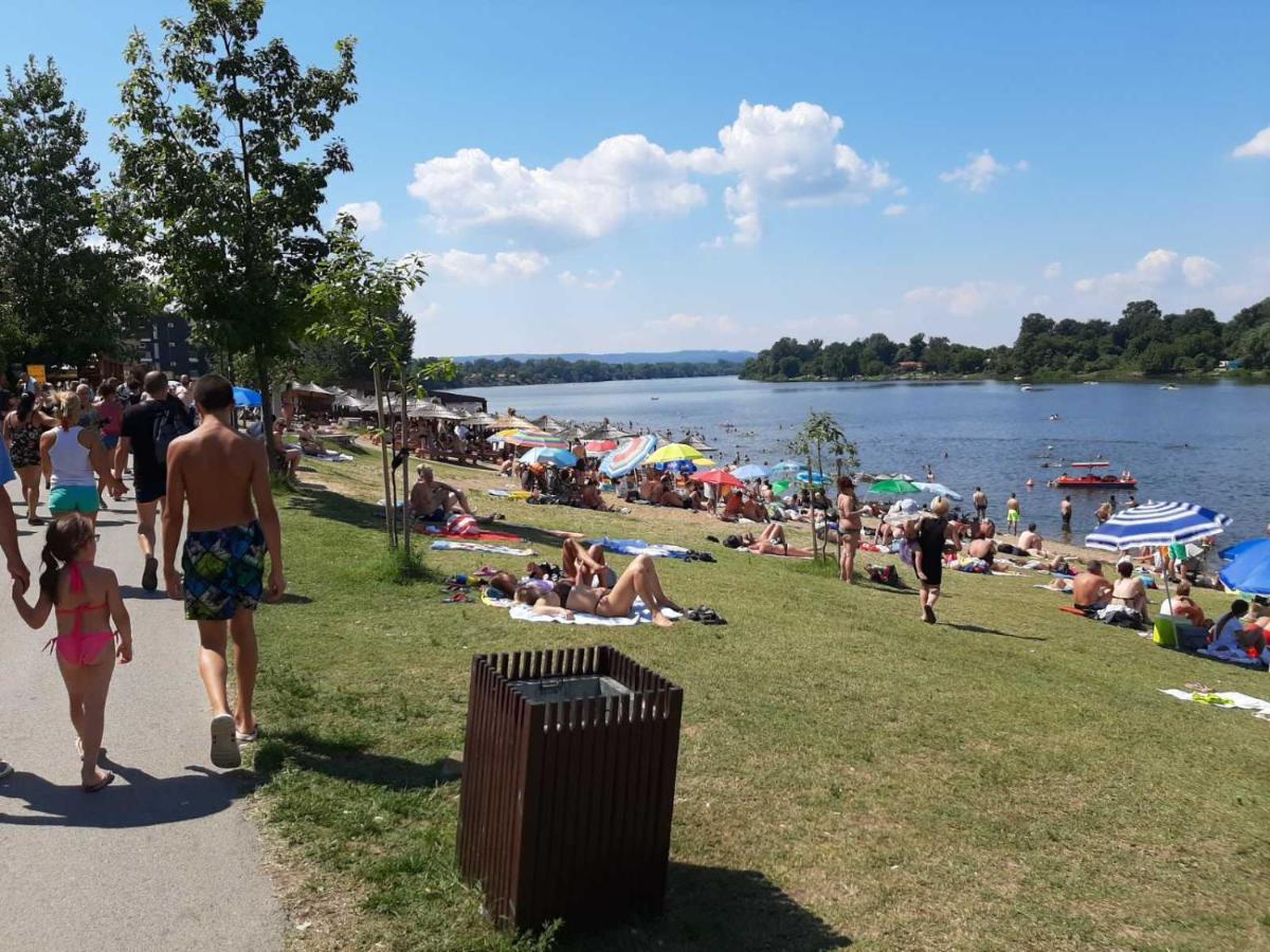 Apartmani K&V Veliko Gradište Eksteriør billede