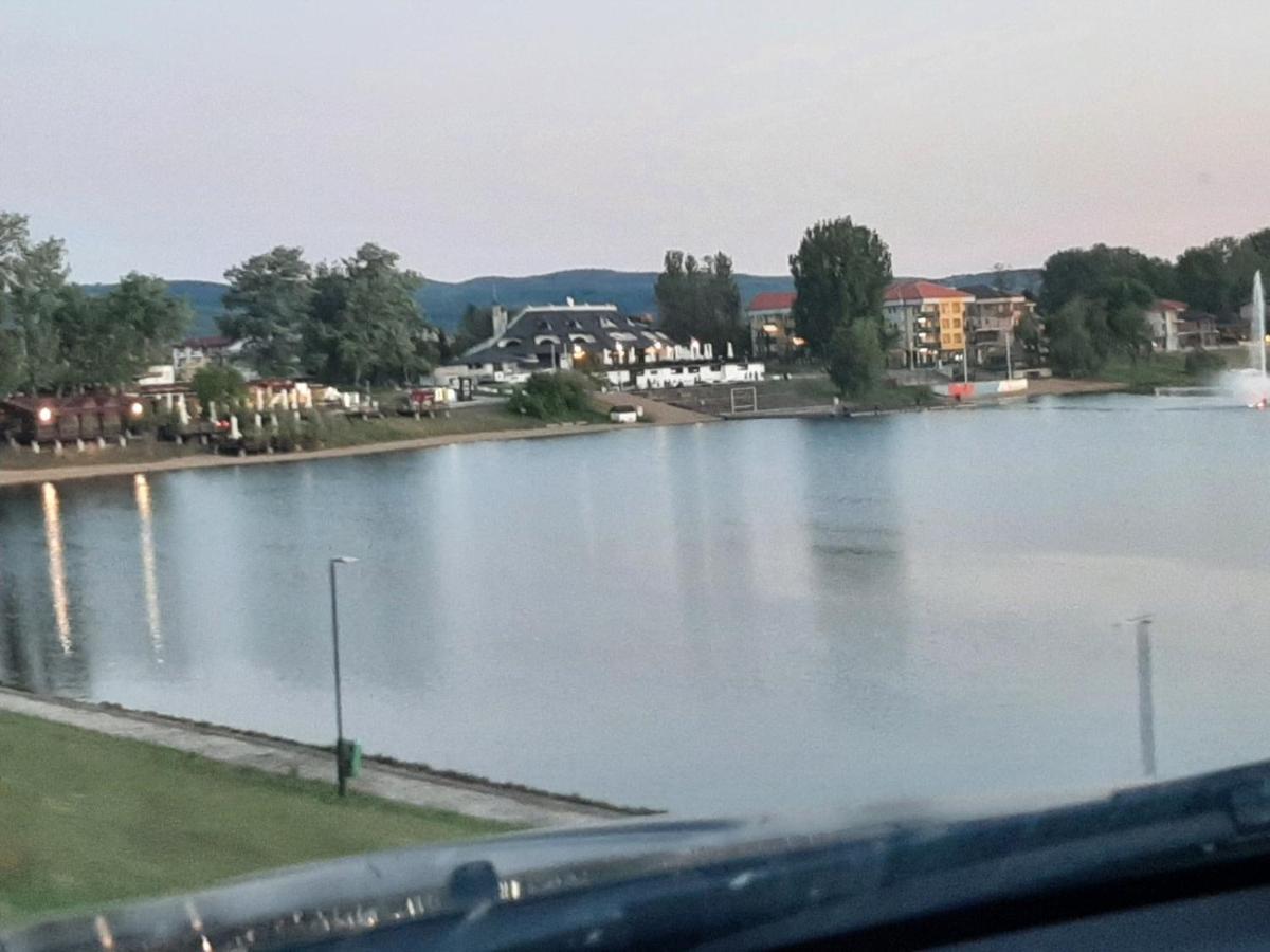 Apartmani K&V Veliko Gradište Eksteriør billede