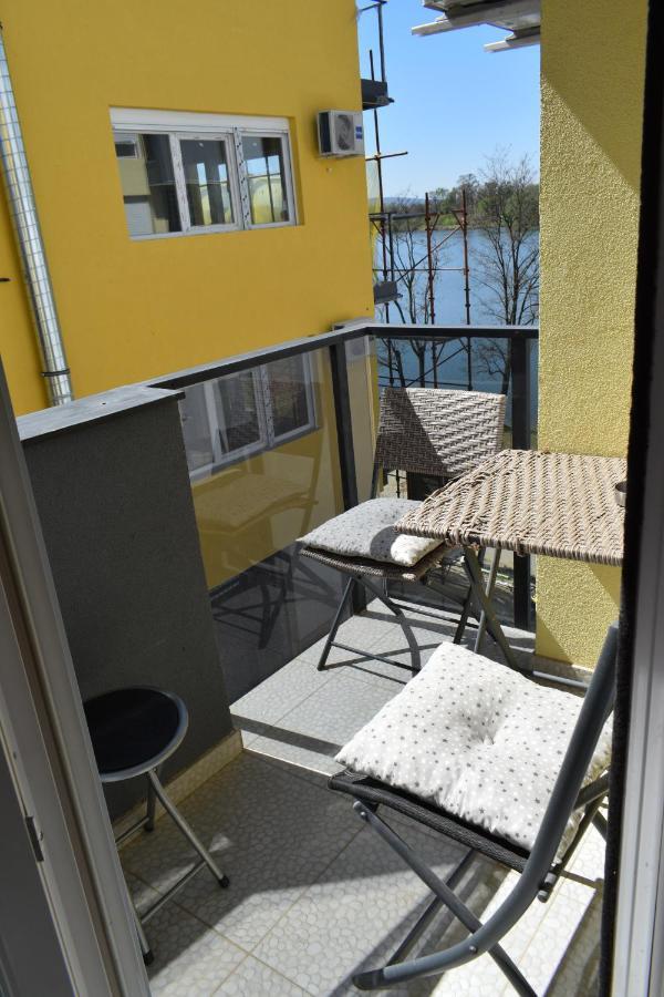 Apartmani K&V Veliko Gradište Eksteriør billede