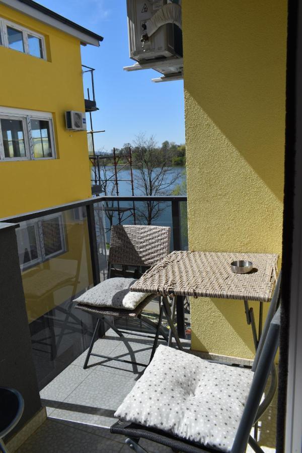 Apartmani K&V Veliko Gradište Eksteriør billede